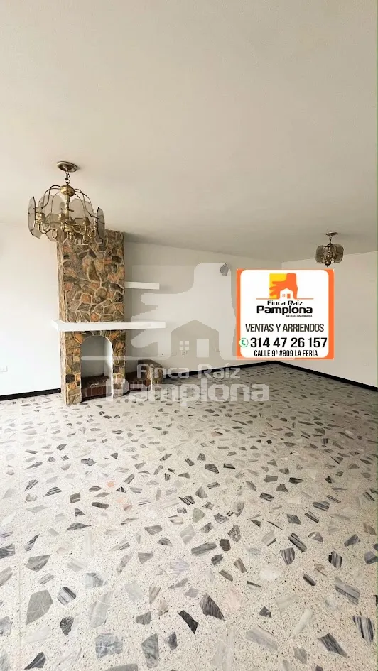 Estupendo inmueble con local comercial cerca Chapinero