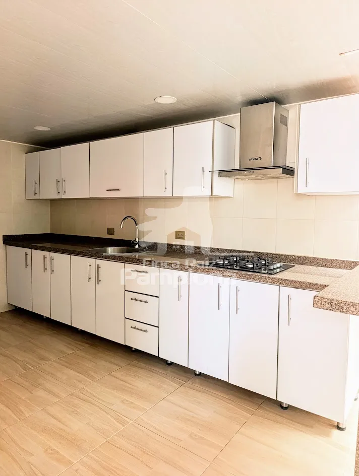 Estupenda casa en barrio residencial
