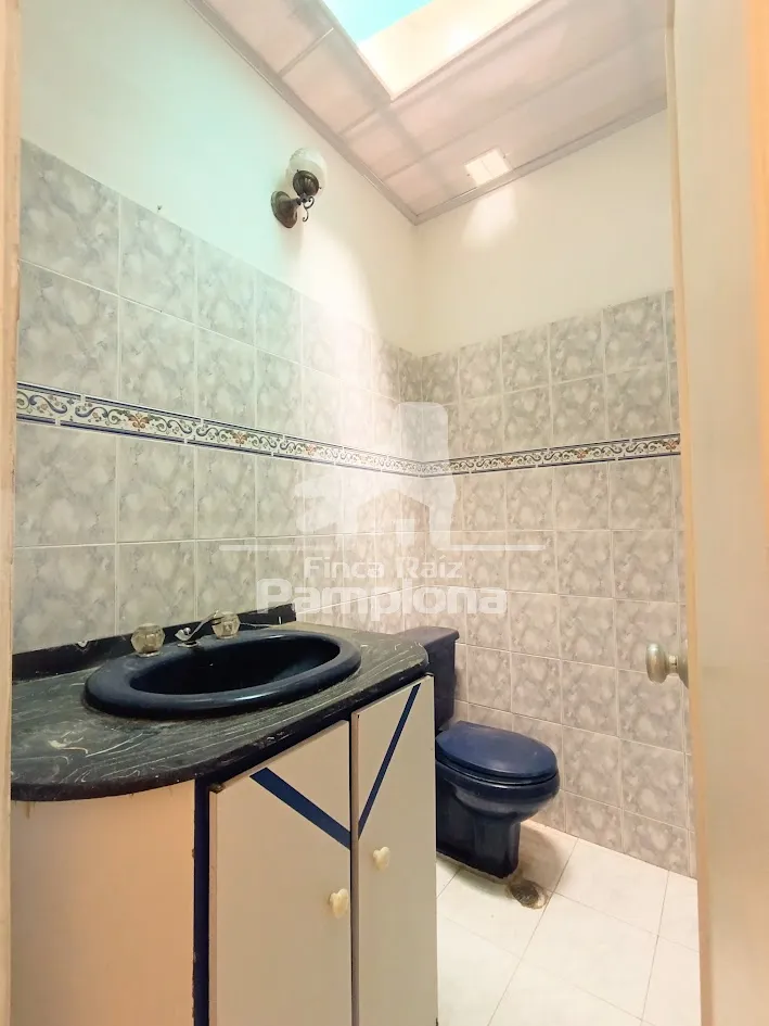 Estupenda casa en barrio residencial