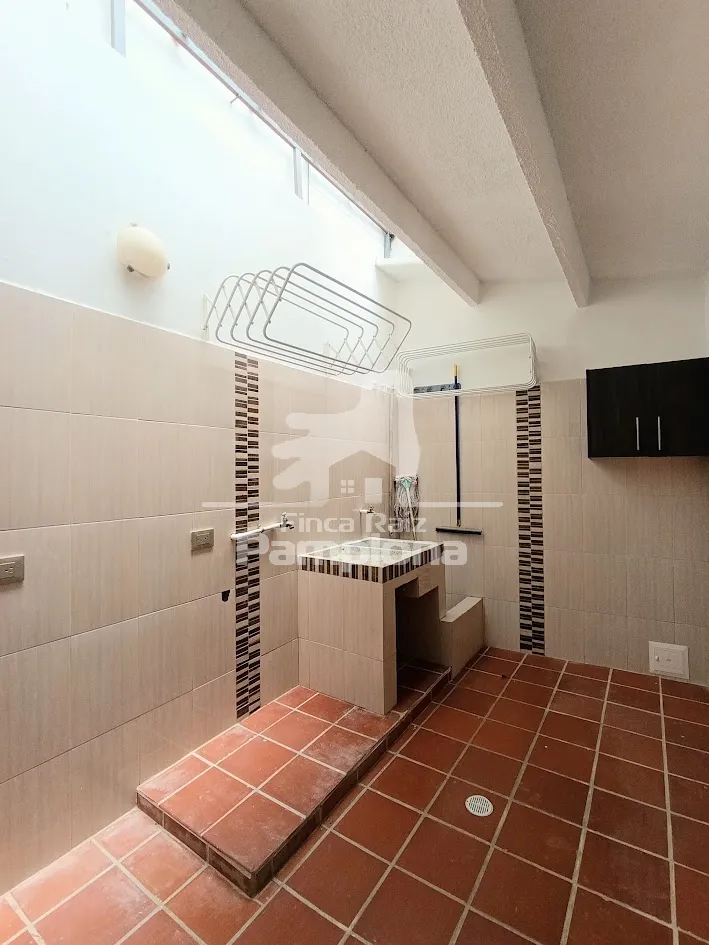 Estupenda casa en barrio residencial