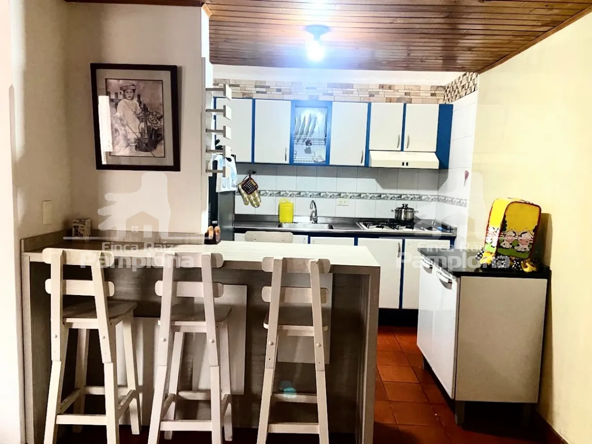 Linda casa con garaje en venta