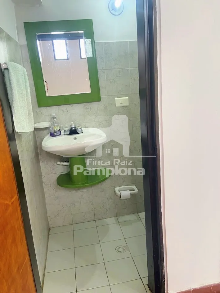 Linda casa con garaje en venta